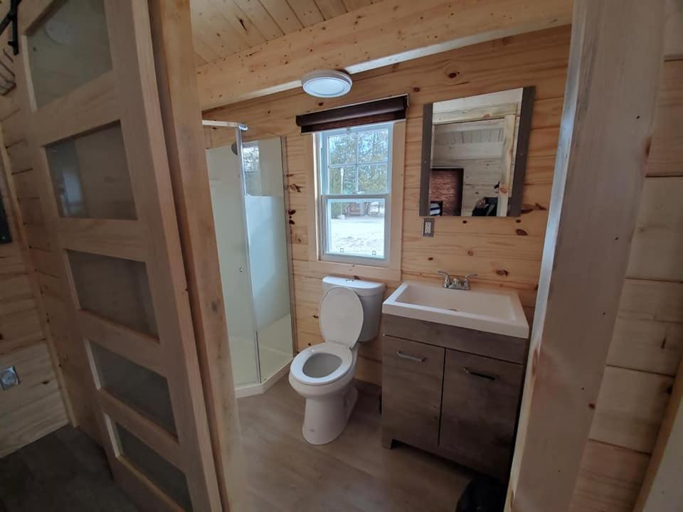 Les Chalets De La Colline Inc Baie-Sainte-Catherine Ngoại thất bức ảnh
